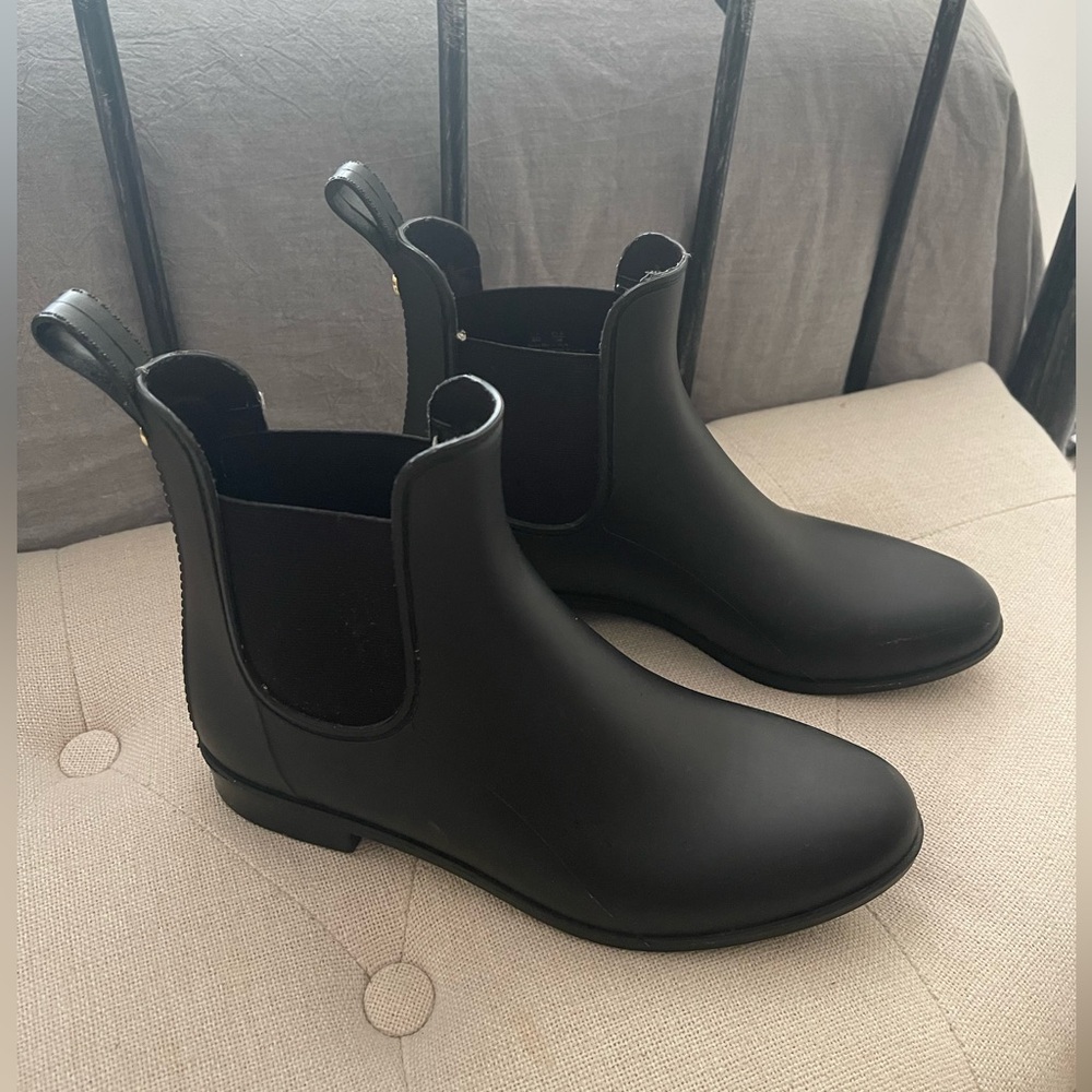 Black womens rain boot